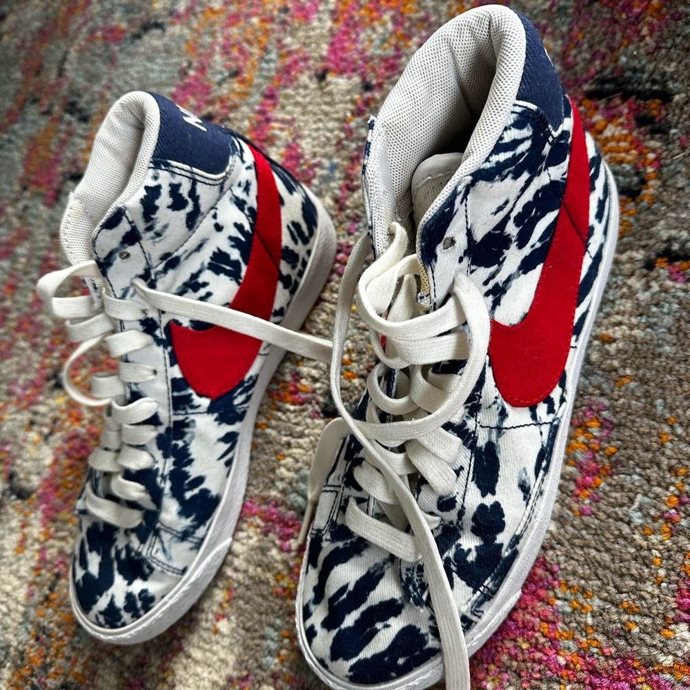 Nike high top sneakers